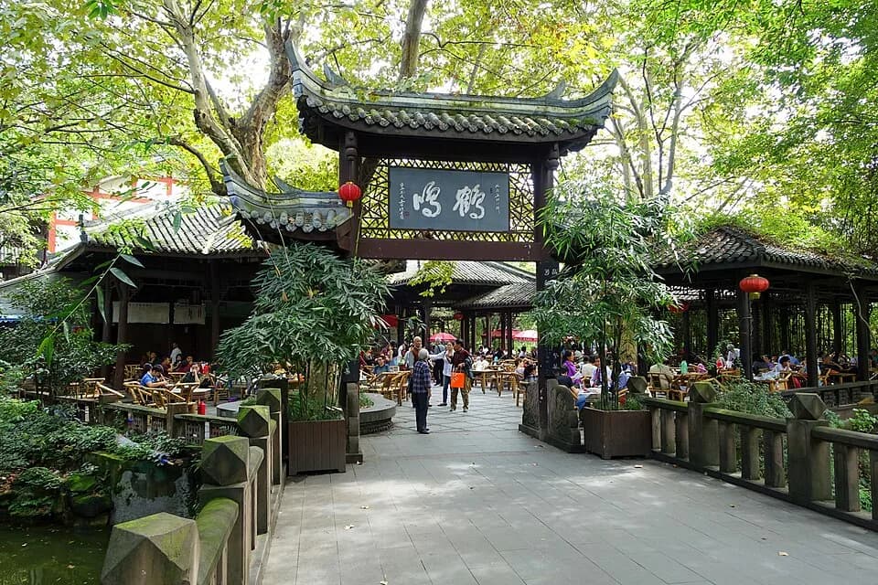Teahouse life in Chengdu's People's Park