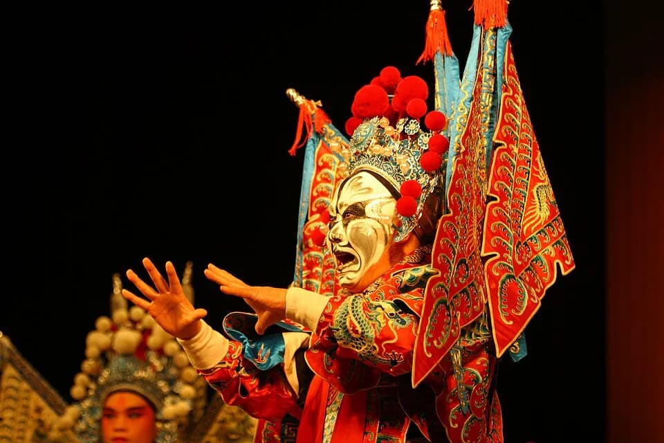 Sichuan opera performance