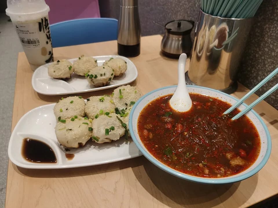 Pan-fried shengjianbao pork buns
