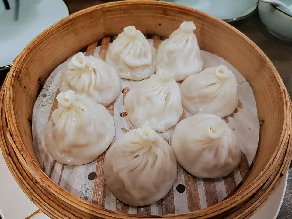 Steamed xiaolongbao soup dumplings